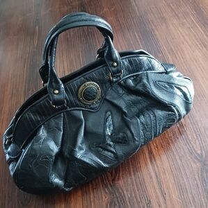 Chic Black Leather Shoulder Bag